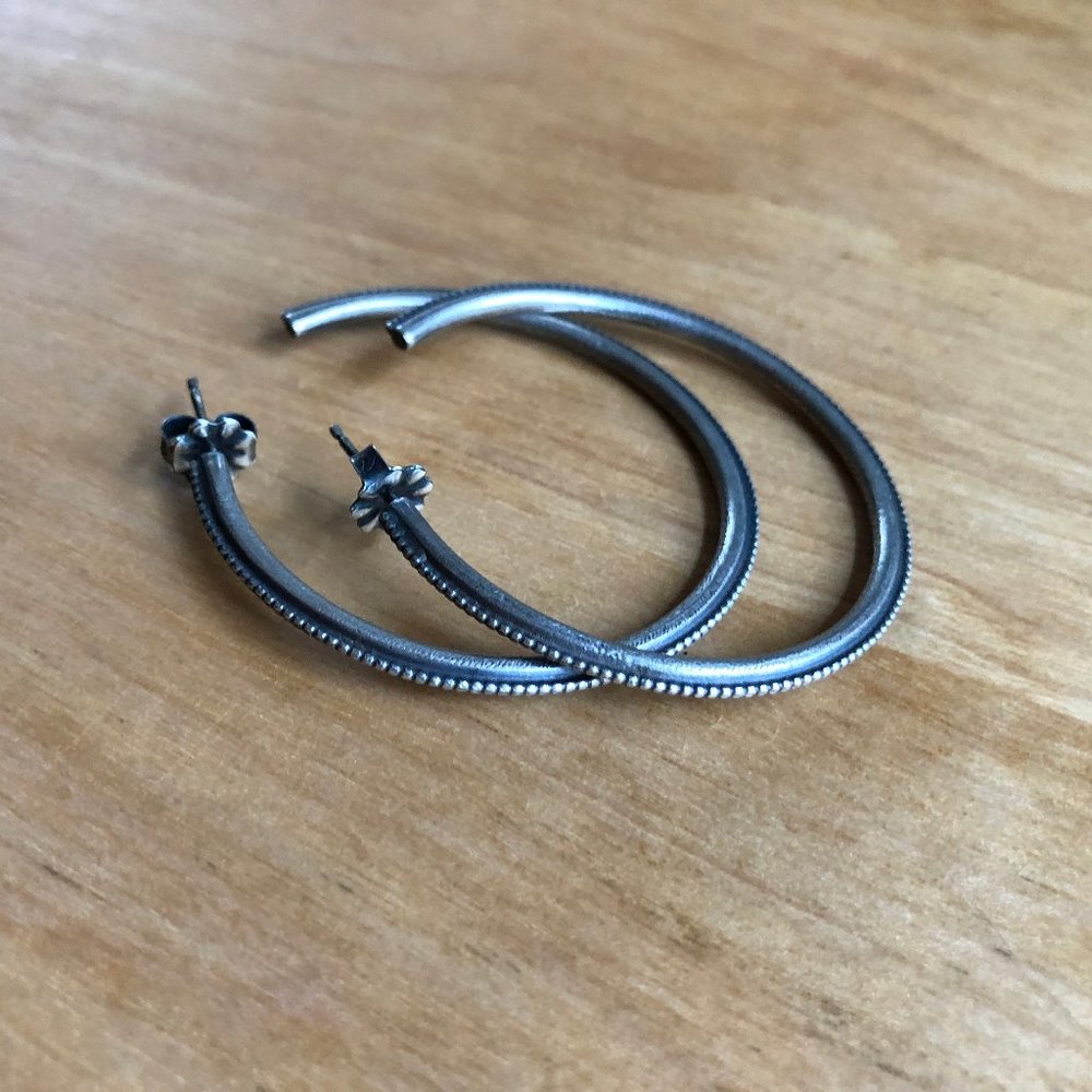 Noisy Plume Straight Shooter Hoops